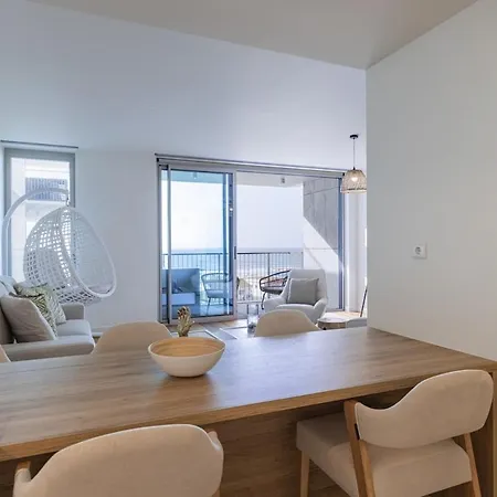 Ocean View Luxury Bayline アパート