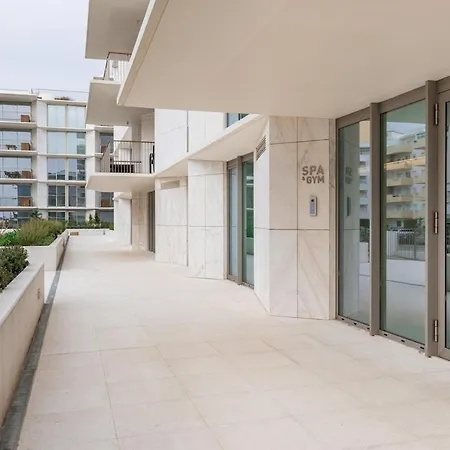 Ocean View Luxury Bayline *