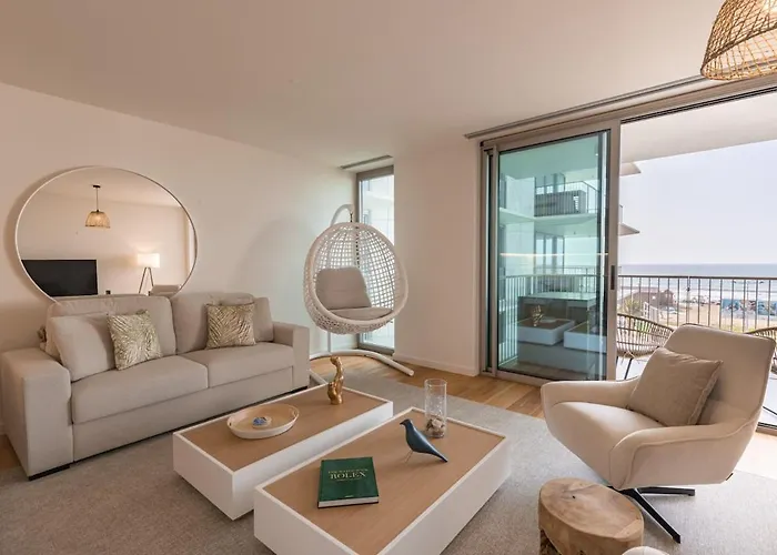 Ocean View Luxury Bayline *