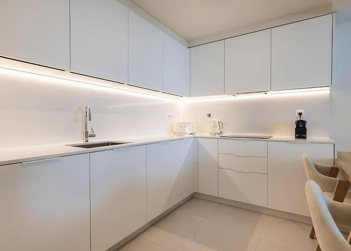 Ocean View Luxury Bayline 아파트