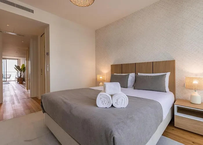 Ocean View Luxury Bayline * Armação de Pêra