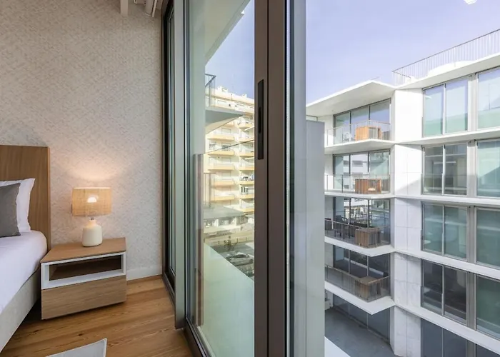 Ocean View Luxury Bayline 아파트