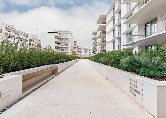 Ocean View Luxury Bayline *