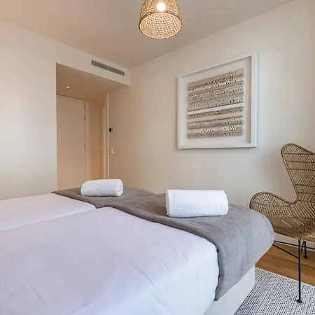 Ocean View Luxury Bayline