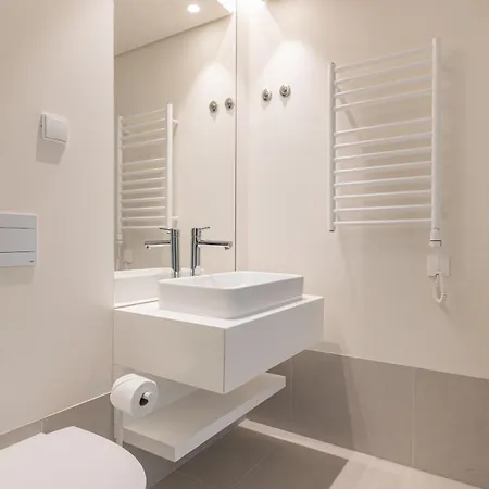 Ocean View Luxury Bayline Apartment