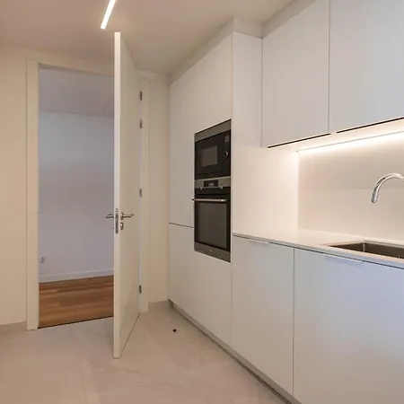 Ocean View Luxury Bayline